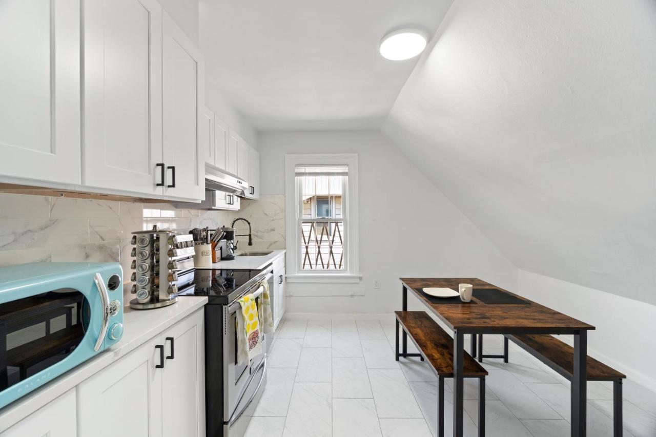 Cozy Gem In The Heart Of East Rock With Free Parking Near Yale And Dt Apartment New Haven Luaran gambar